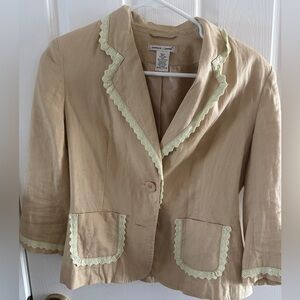 Edward Blazer
Blazer with Lace Trim 
Size Small Petite